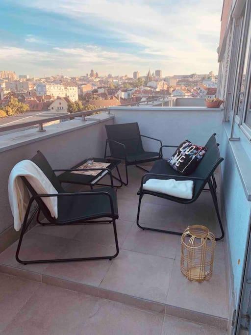 La Maison Panoramique Beograd Bagian luar foto